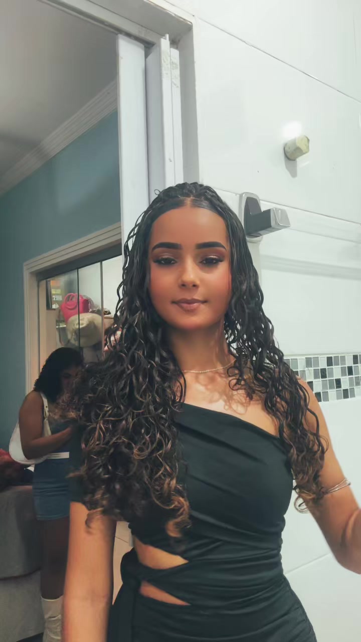 @Alanaaaa