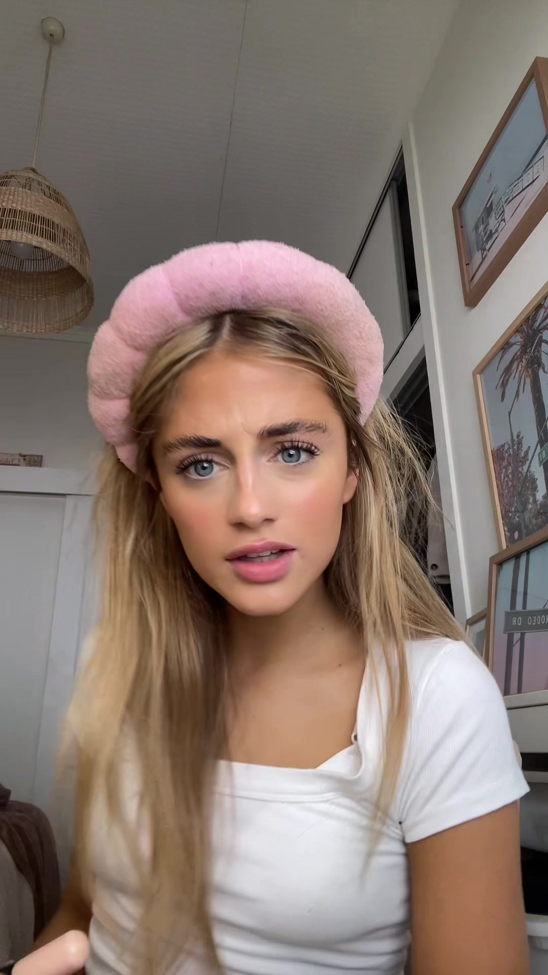 @Chloe Johnston