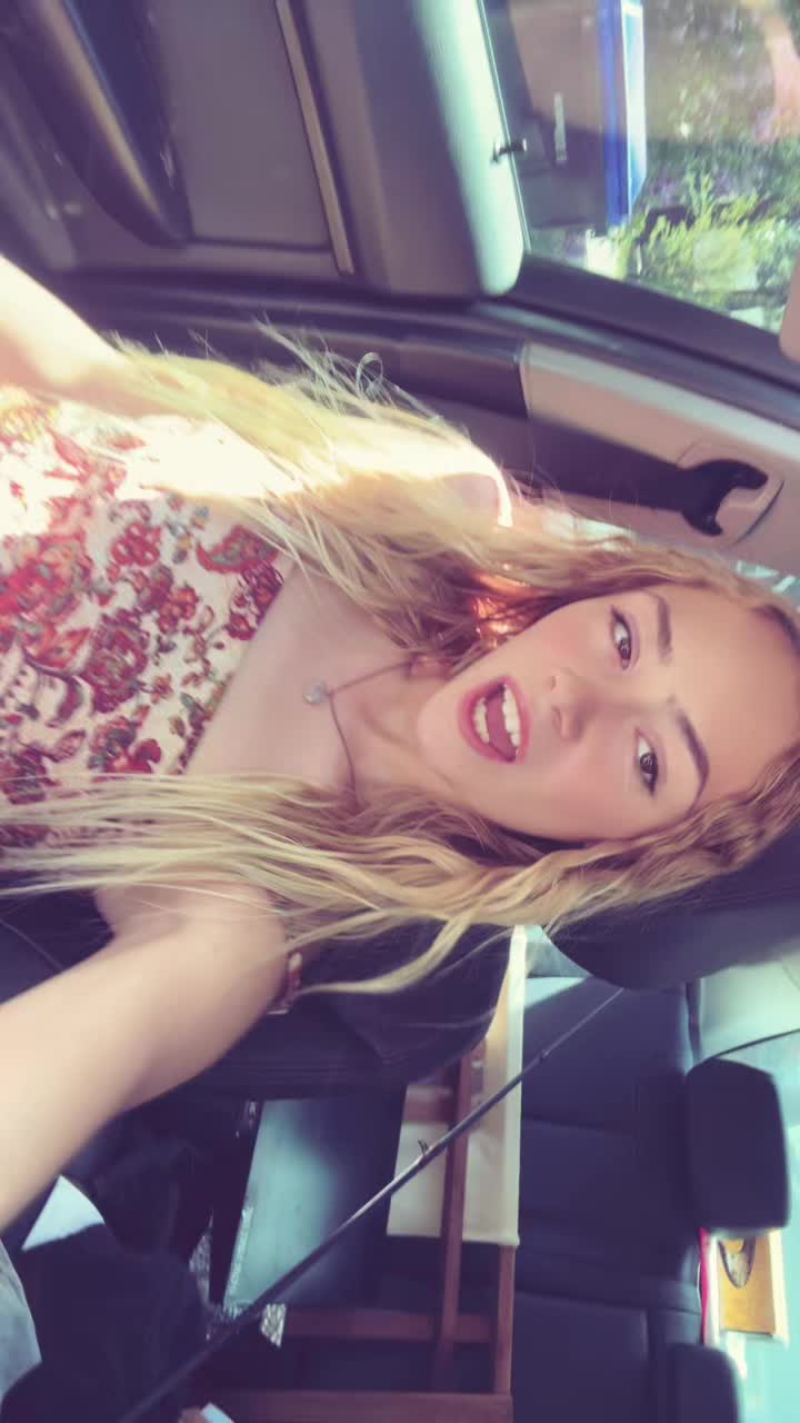 @Lovely_Layyy