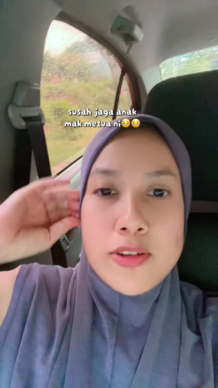 @Ainsha