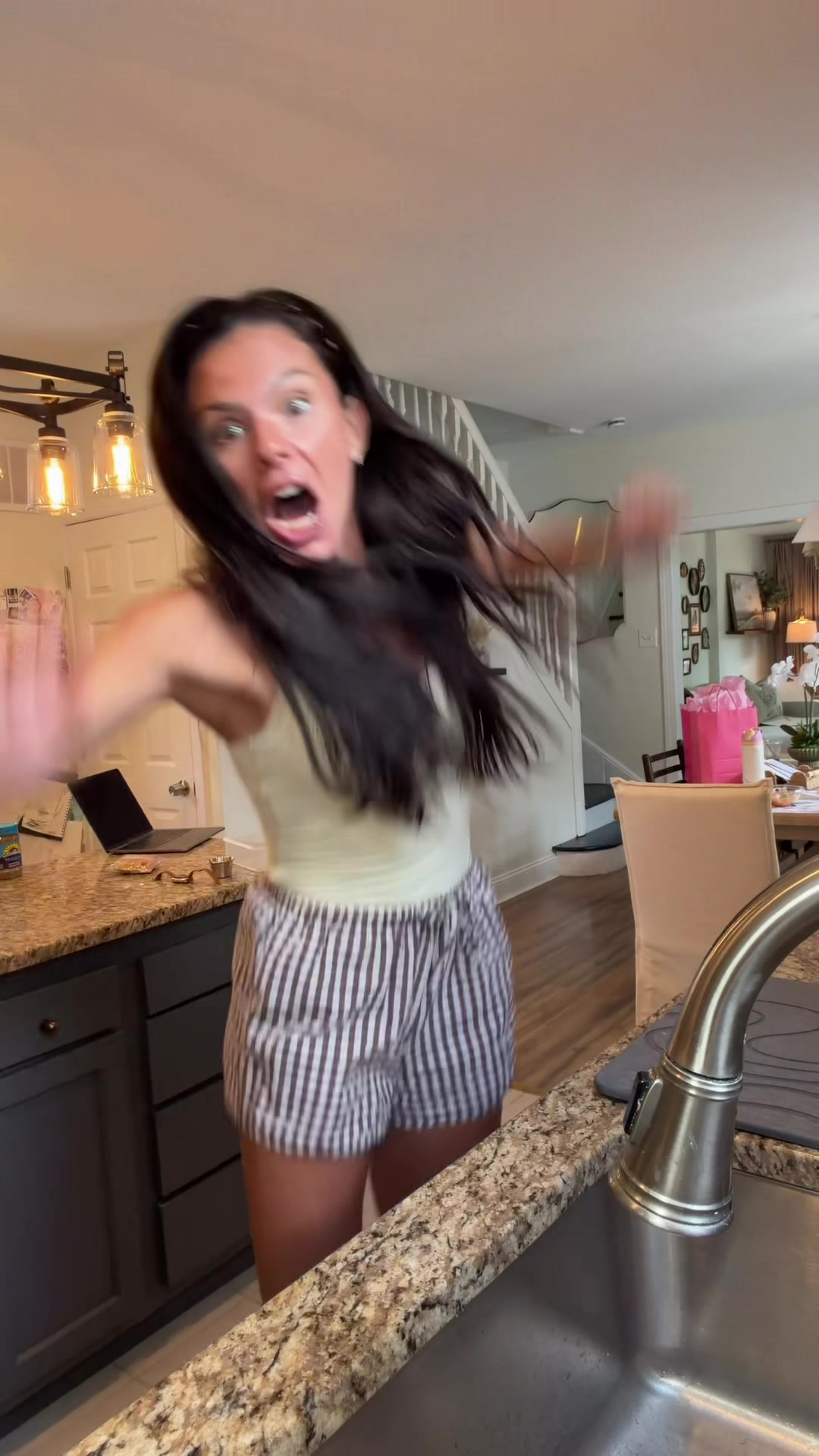 @LIV — solo mom