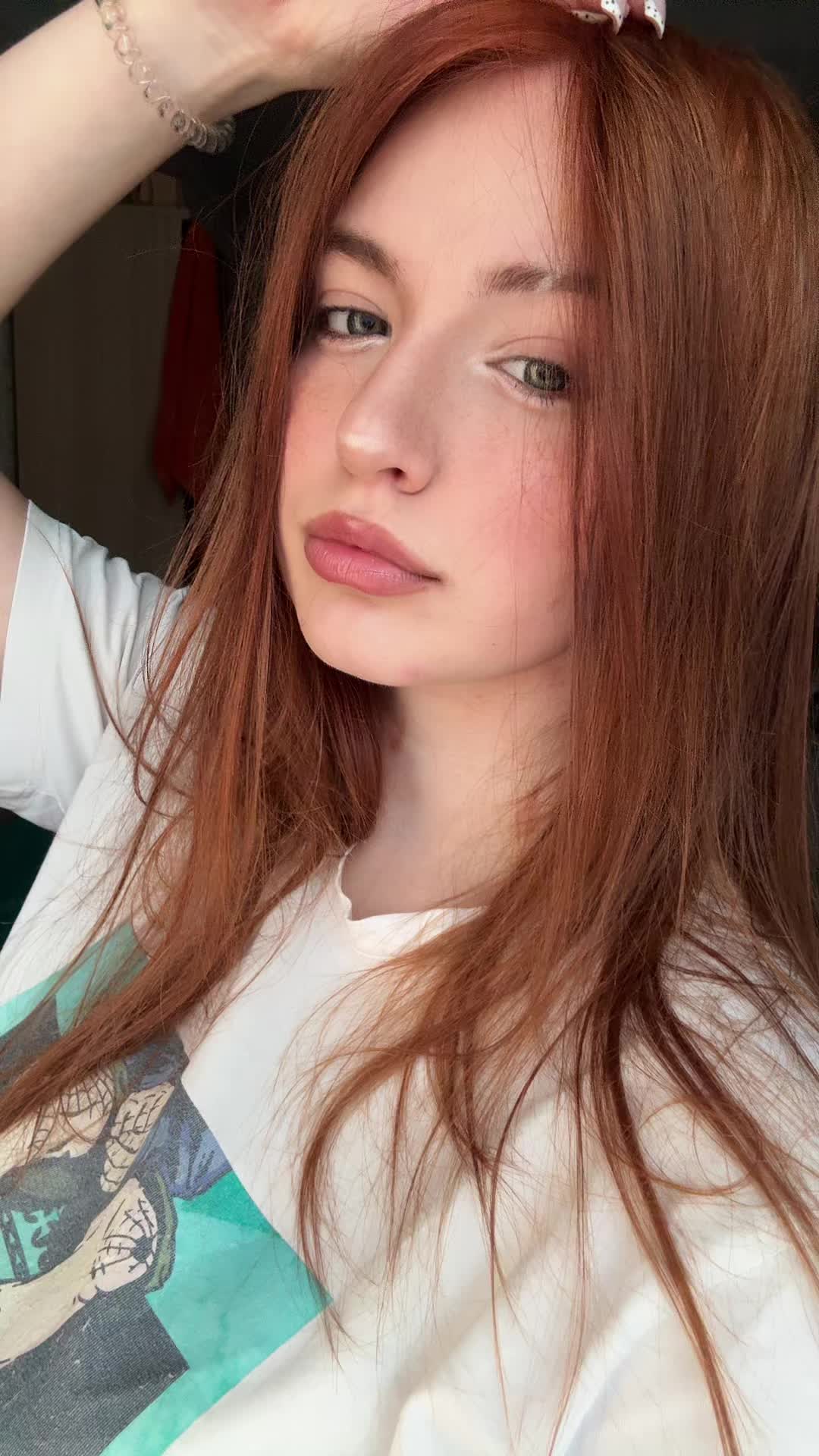 @Ищу девушку пиши я