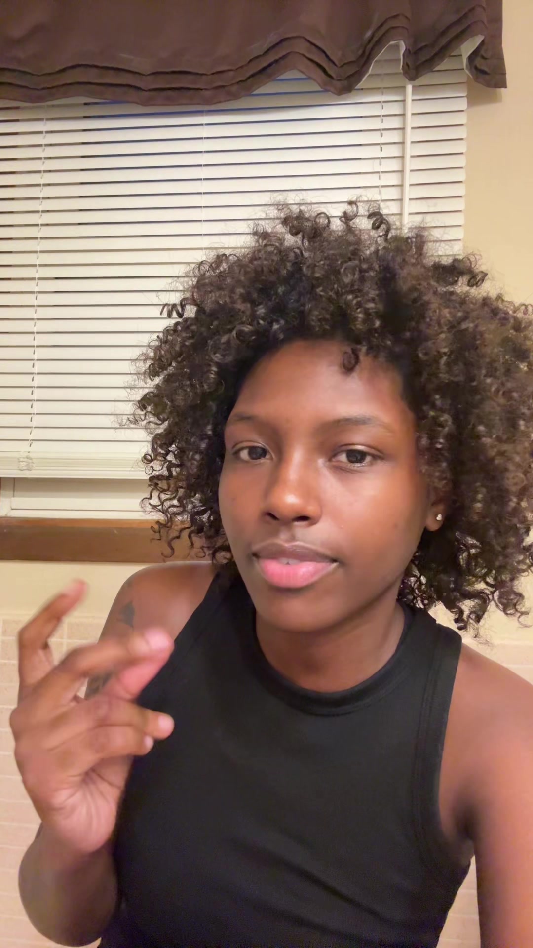 @itslildezzy