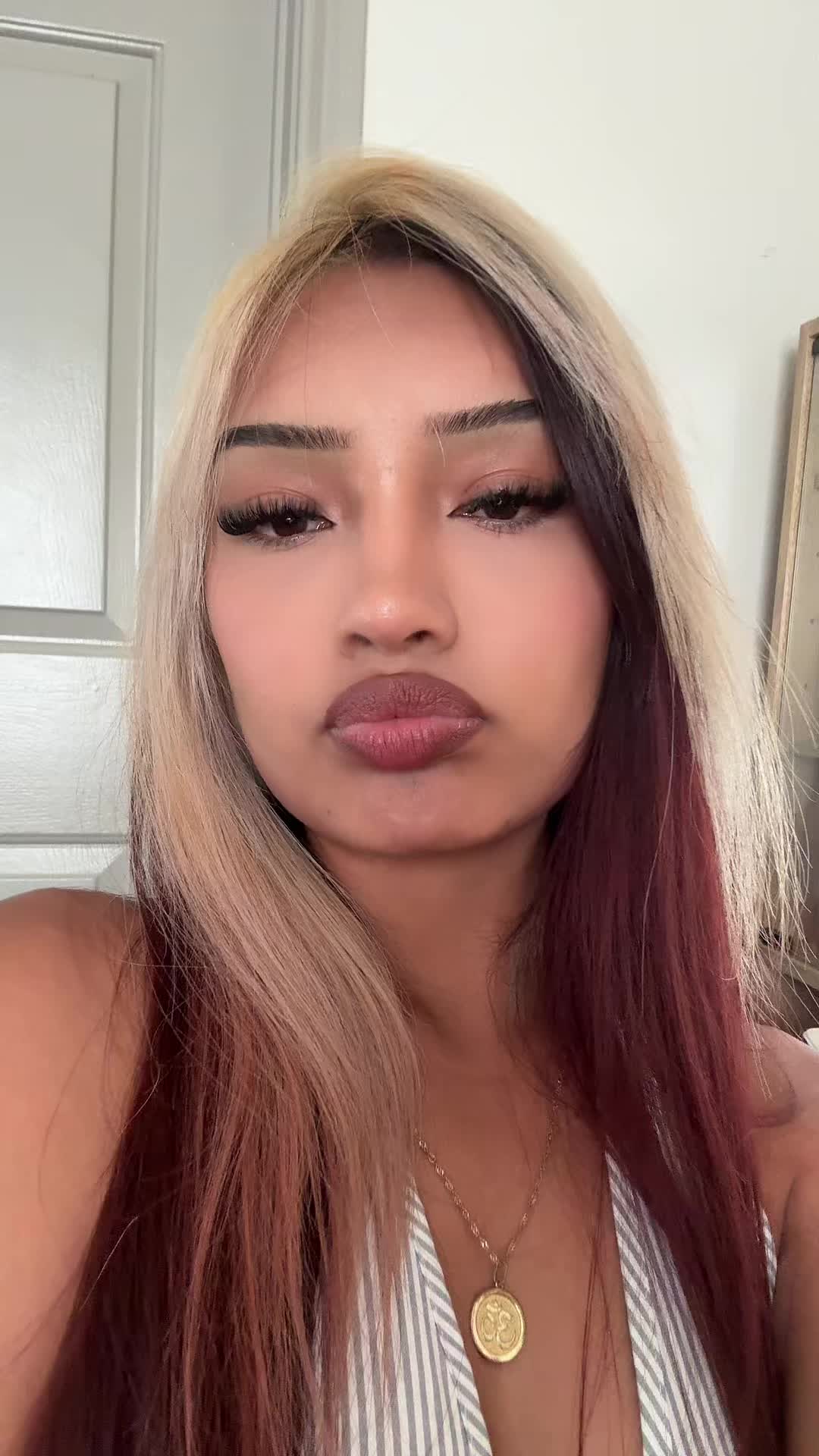 @anevay.jpg