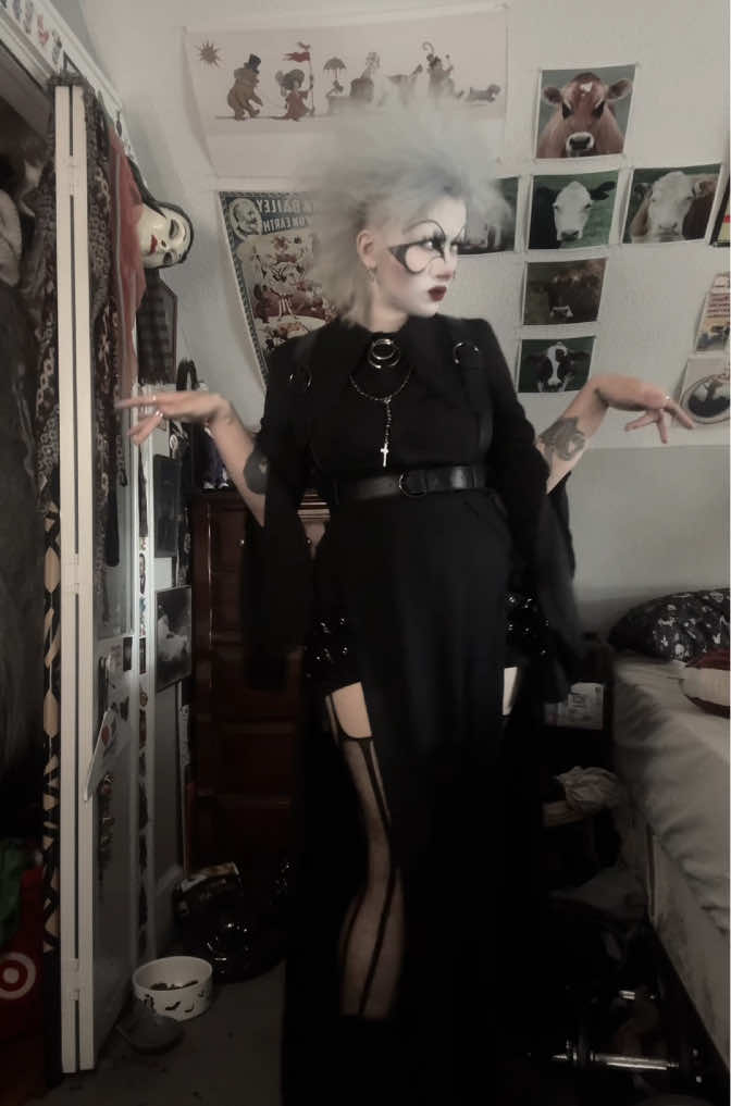 @dollygoth666