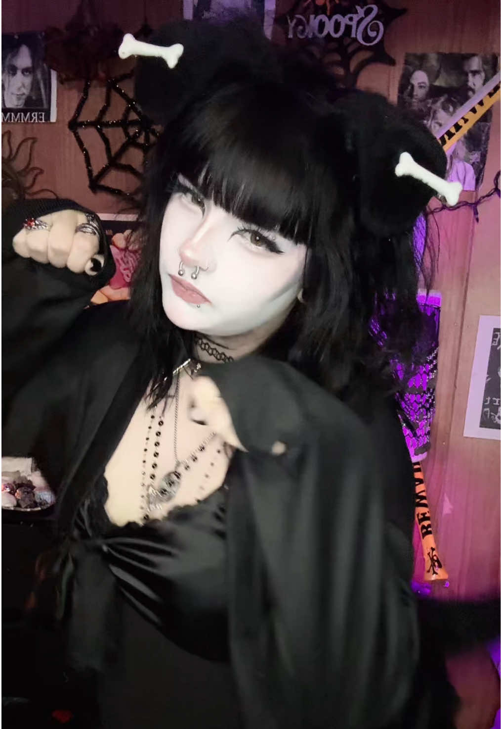 @𝐁𝐞𝐥𝐥𝐬 ;𝟑 🐾