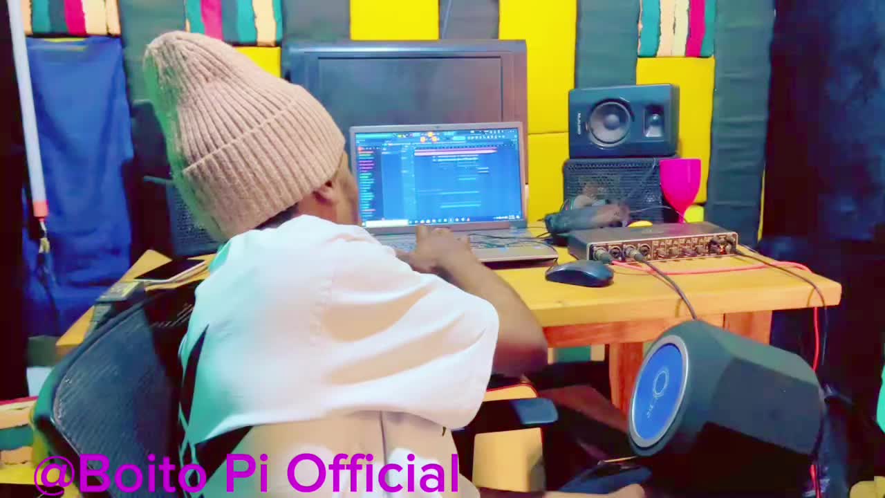 @Boito_Pi_Official.