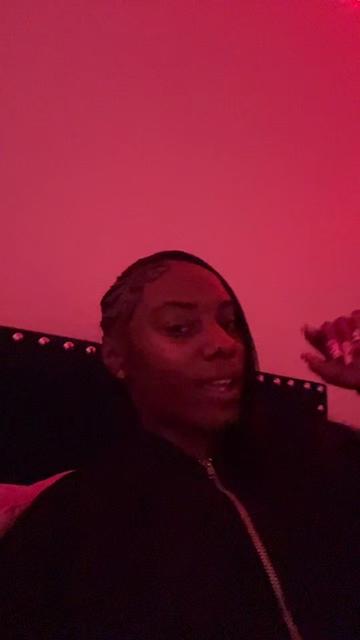 @darkskinhottieeeeeeeeeee