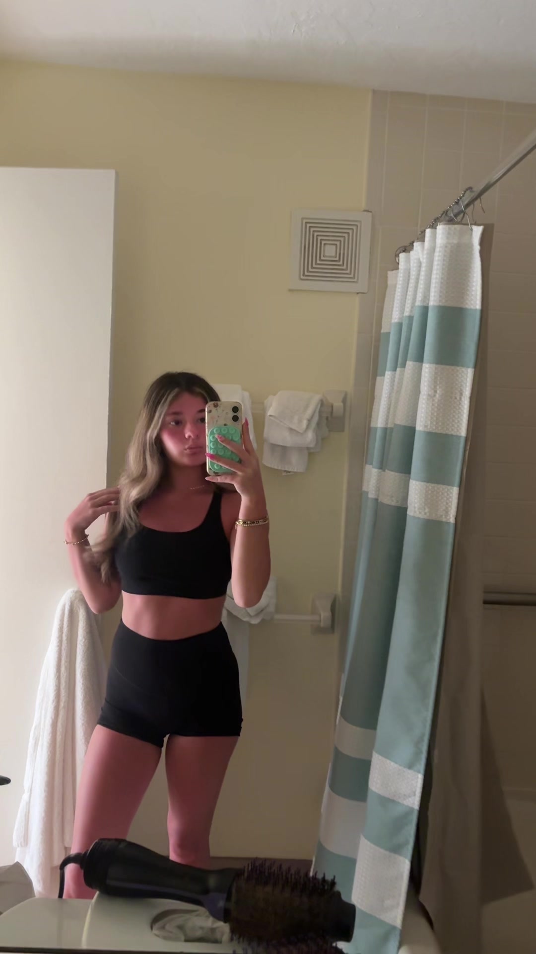 @maddiespam๐