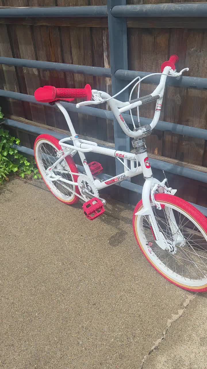 @The Bike Shop - 80s BMX