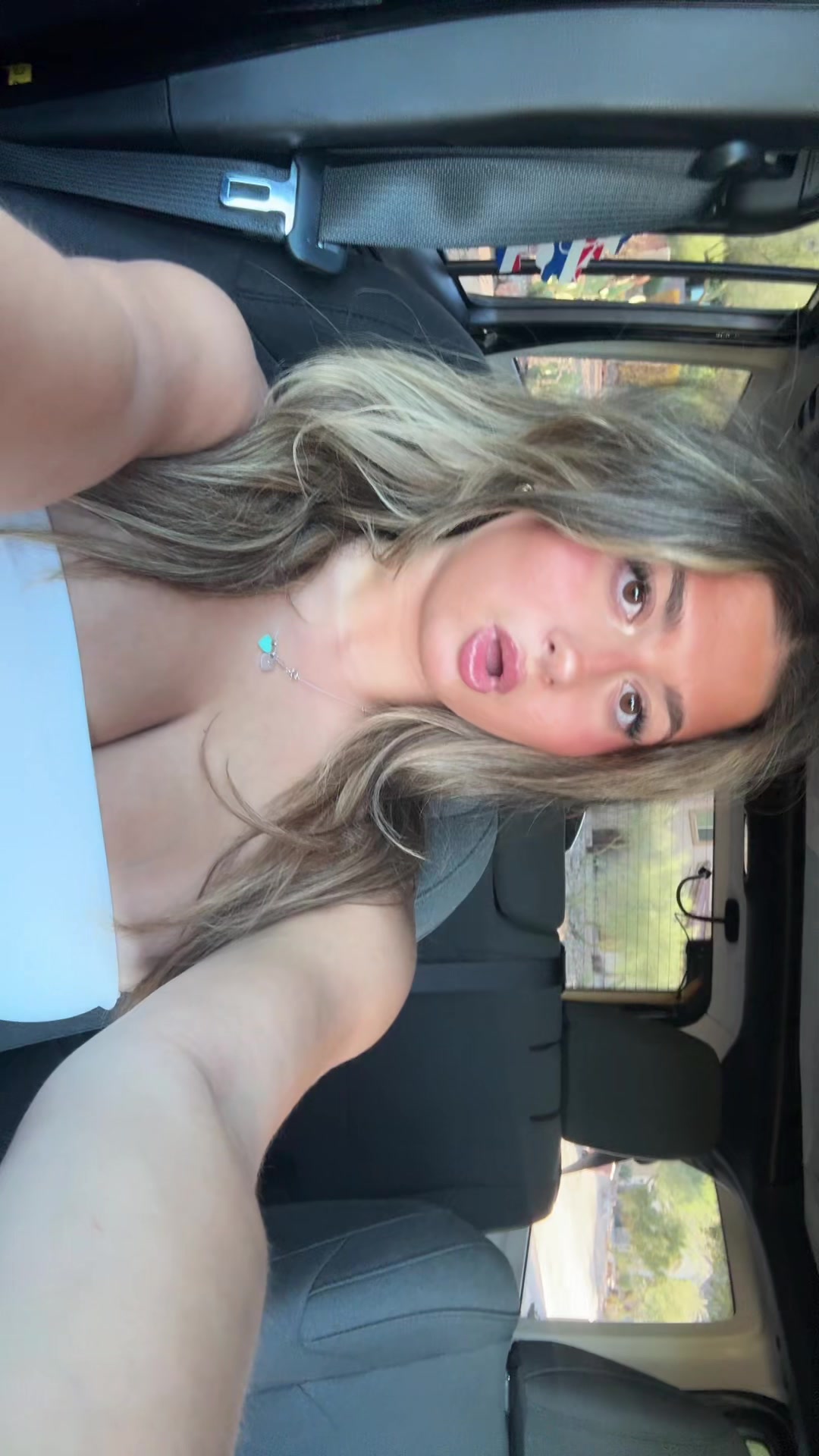 @OLIVIA