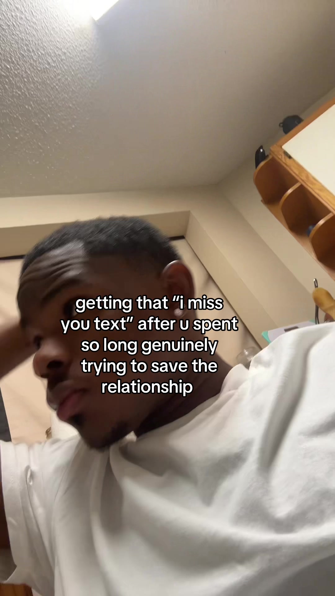 @￼