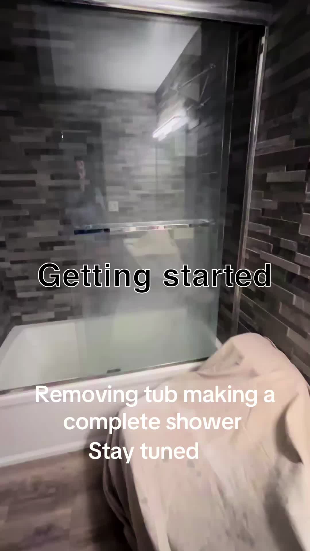 @DUBLOC1041