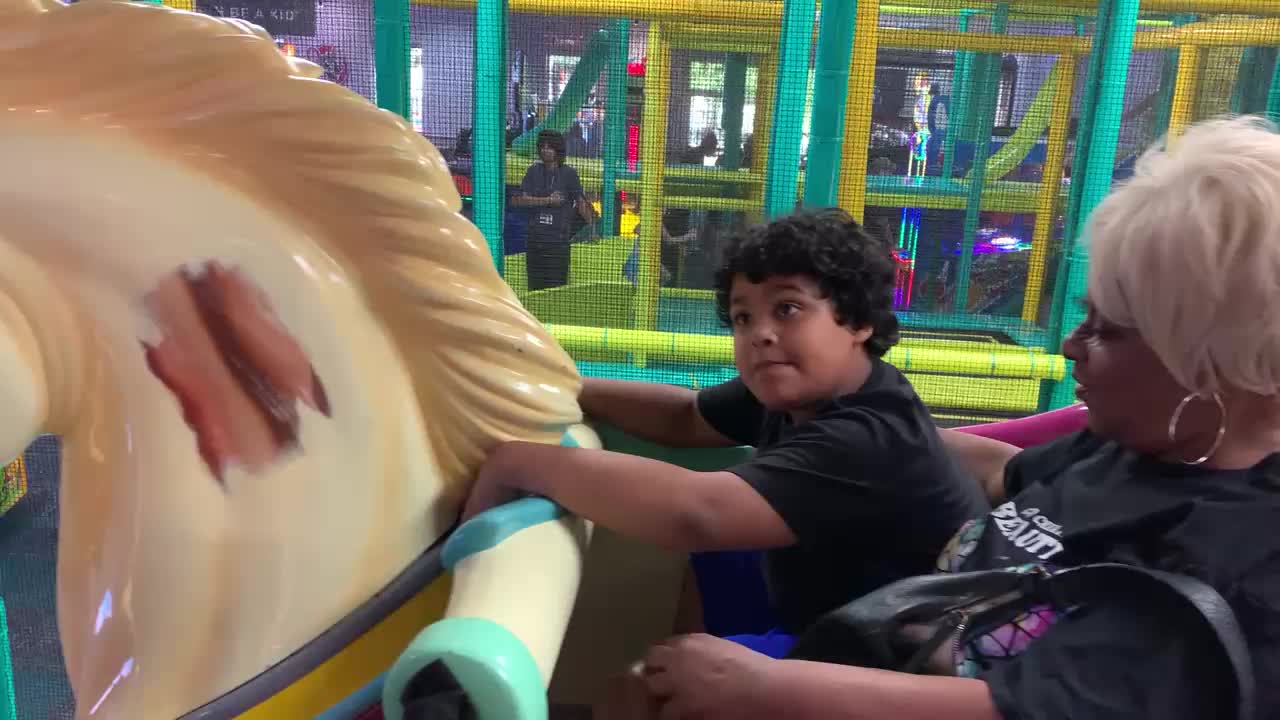 @loucalomese