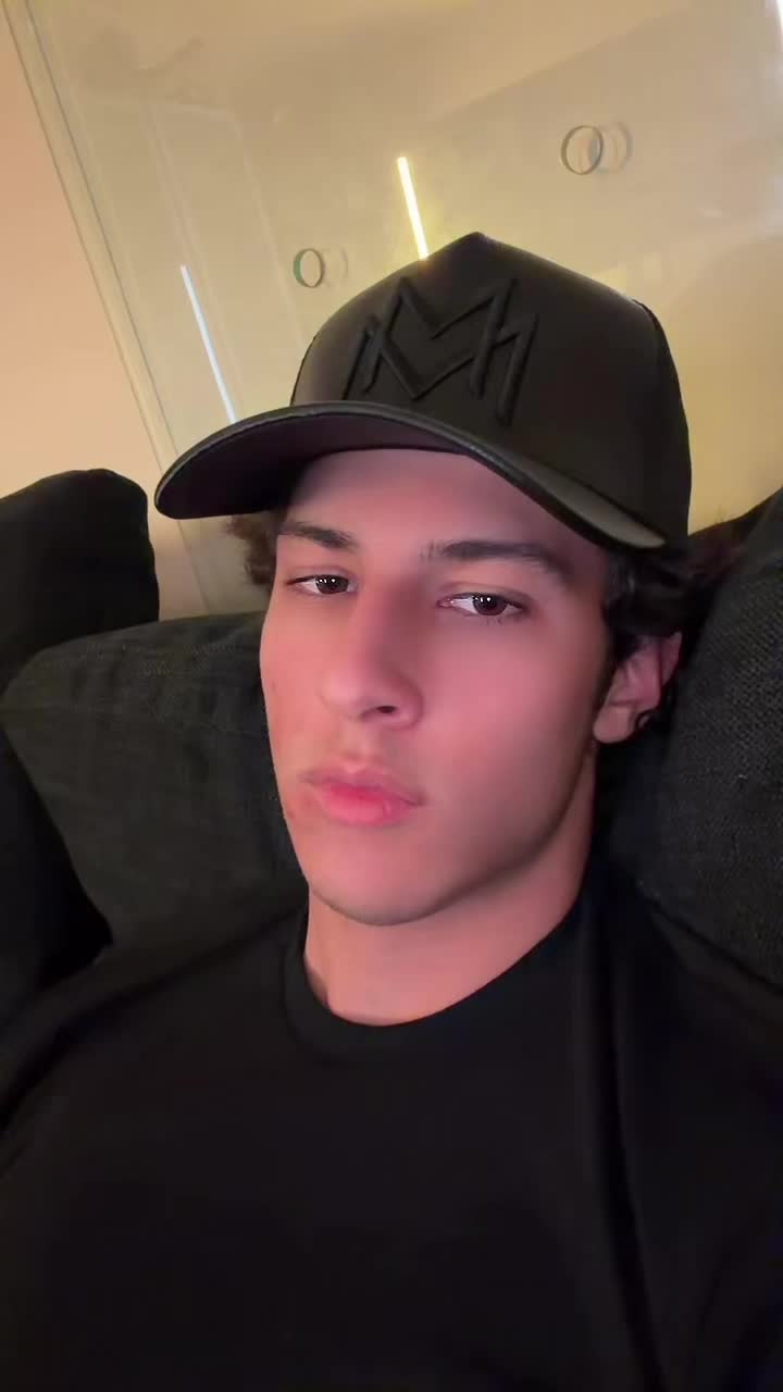 @marcushullaster