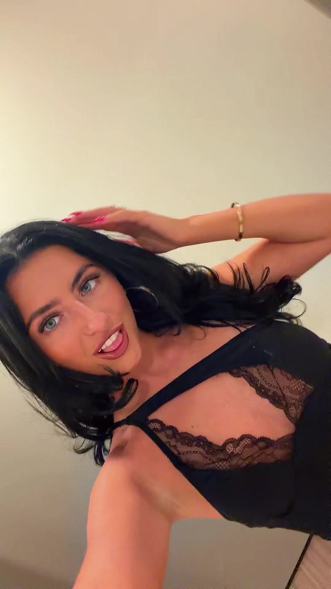 @Lia