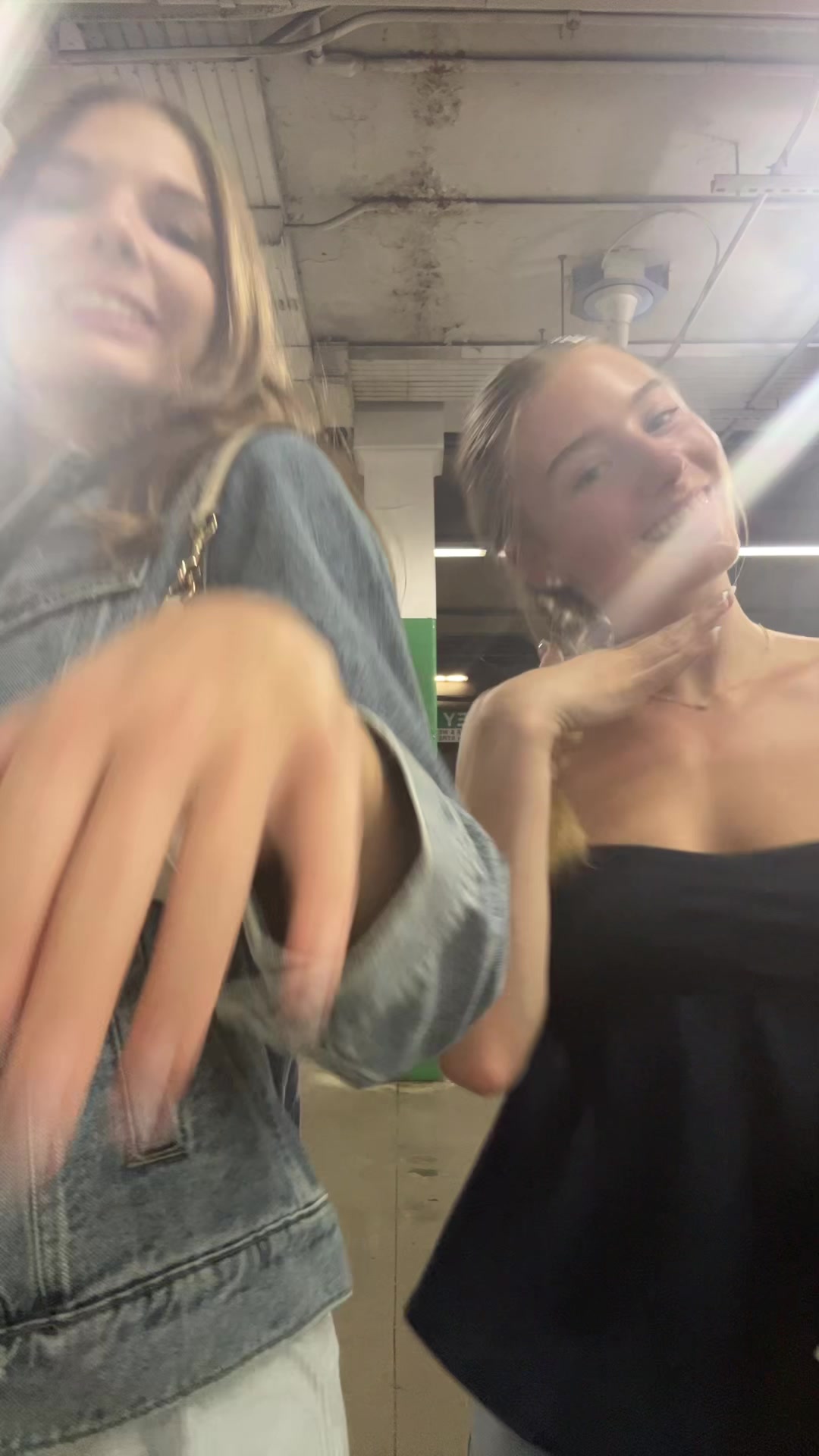 @caroline