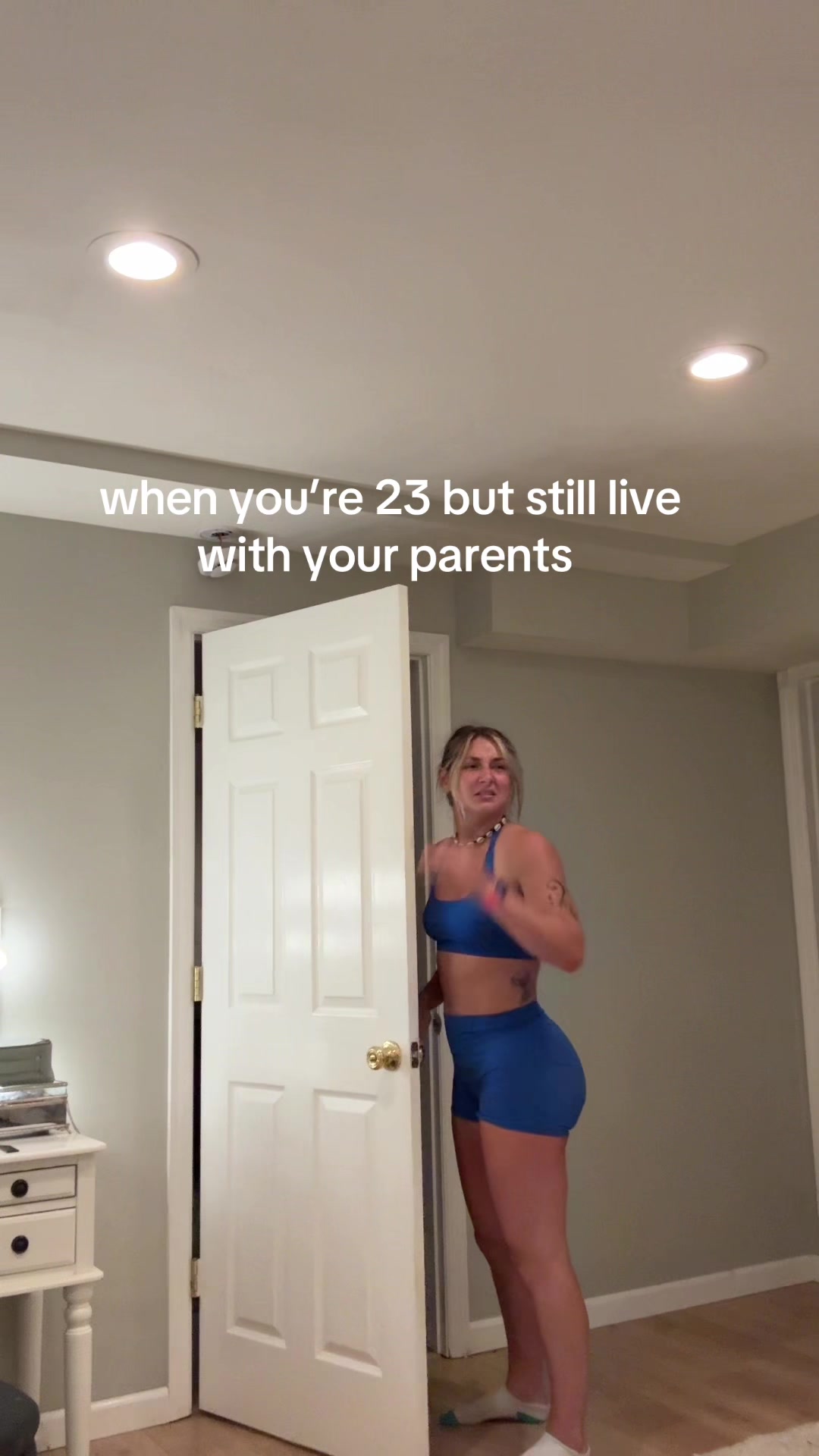 @Lindsay Sentochnik