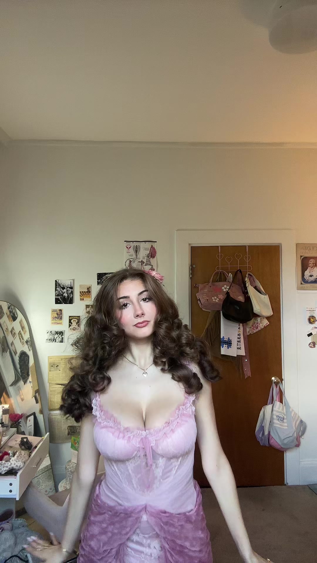 @Ana