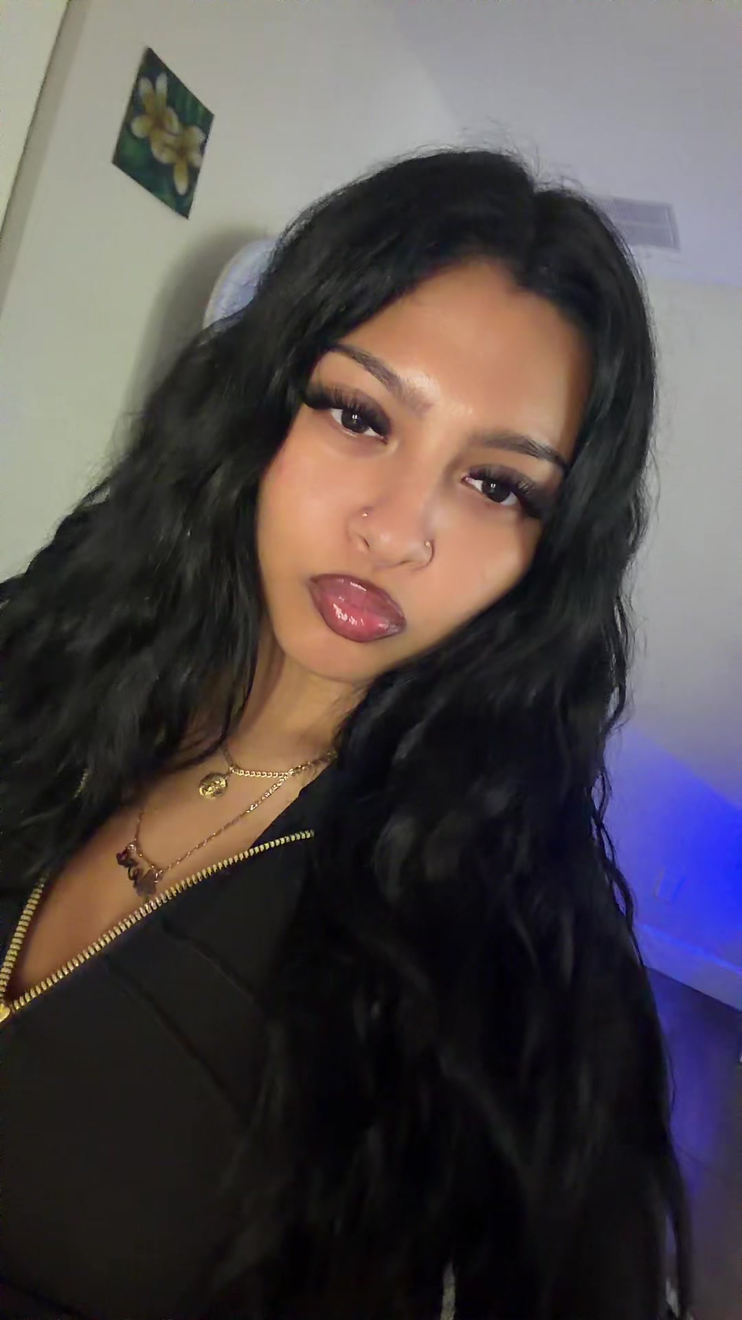@realassbitch01