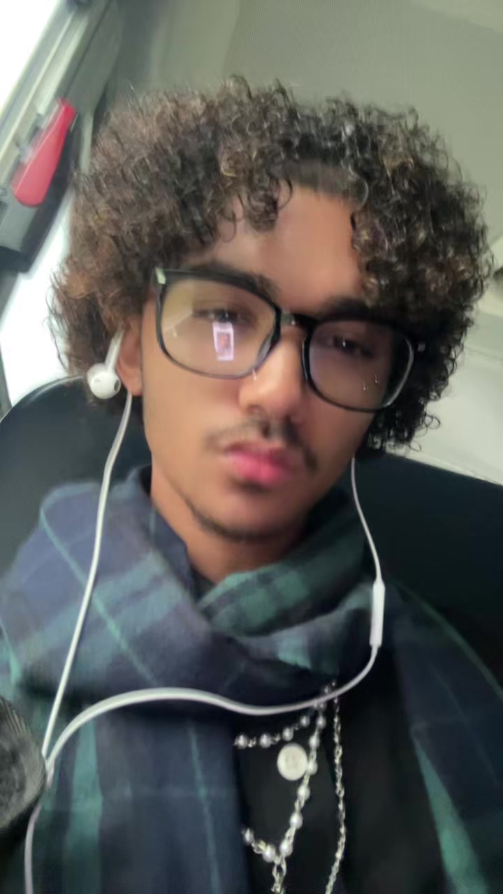 @ZxyFrmU2Me