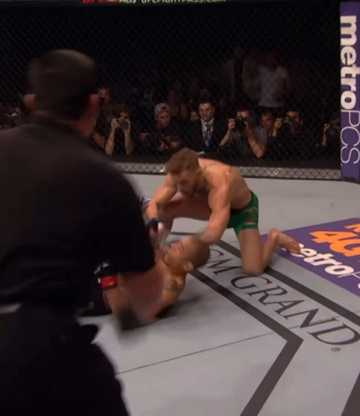 @FreakyLuis