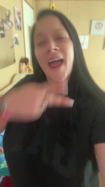 @It’s MRS.SiMPS0N Bitch♉️💋🖕🏽