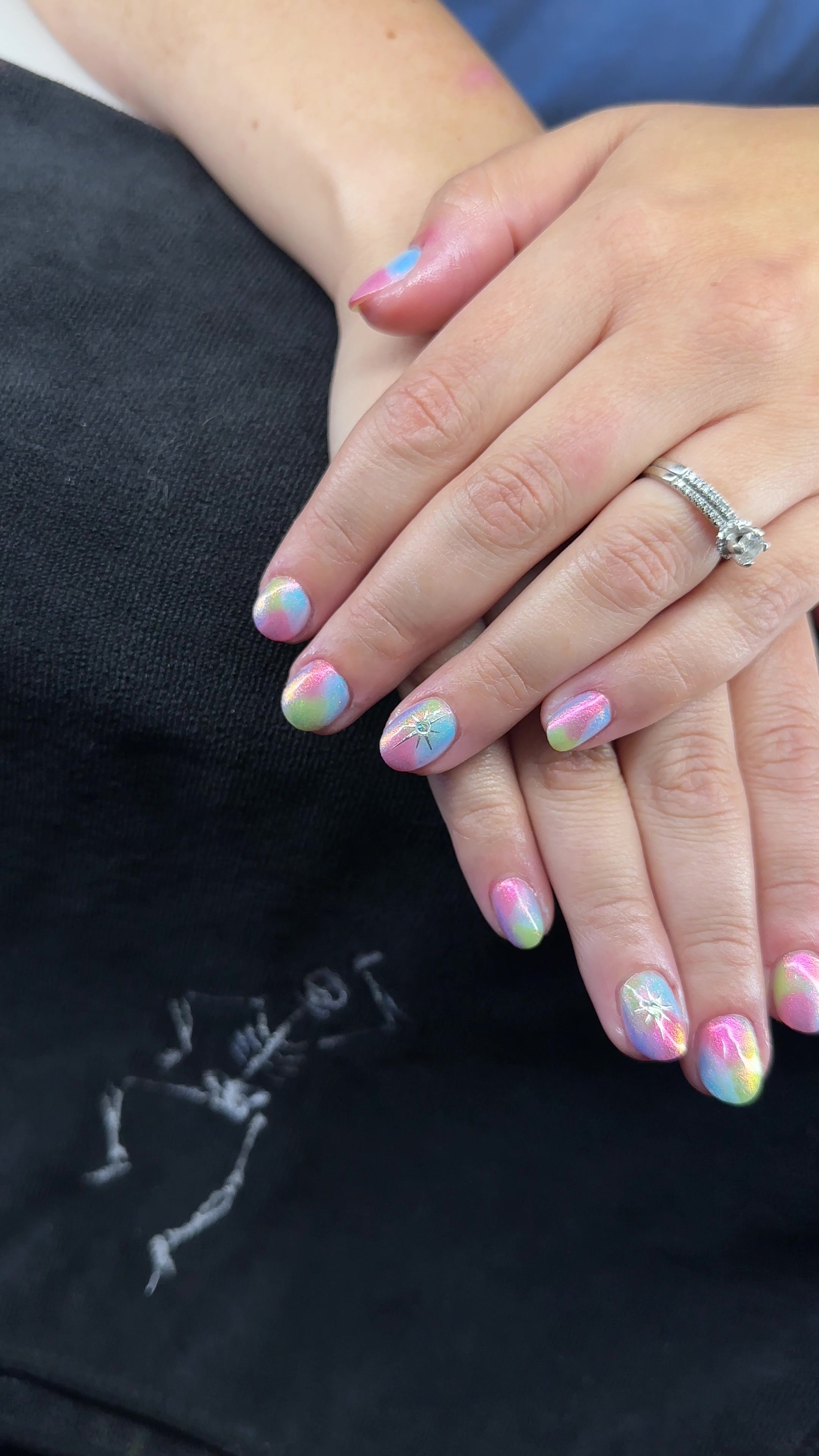@softbutsharpnails