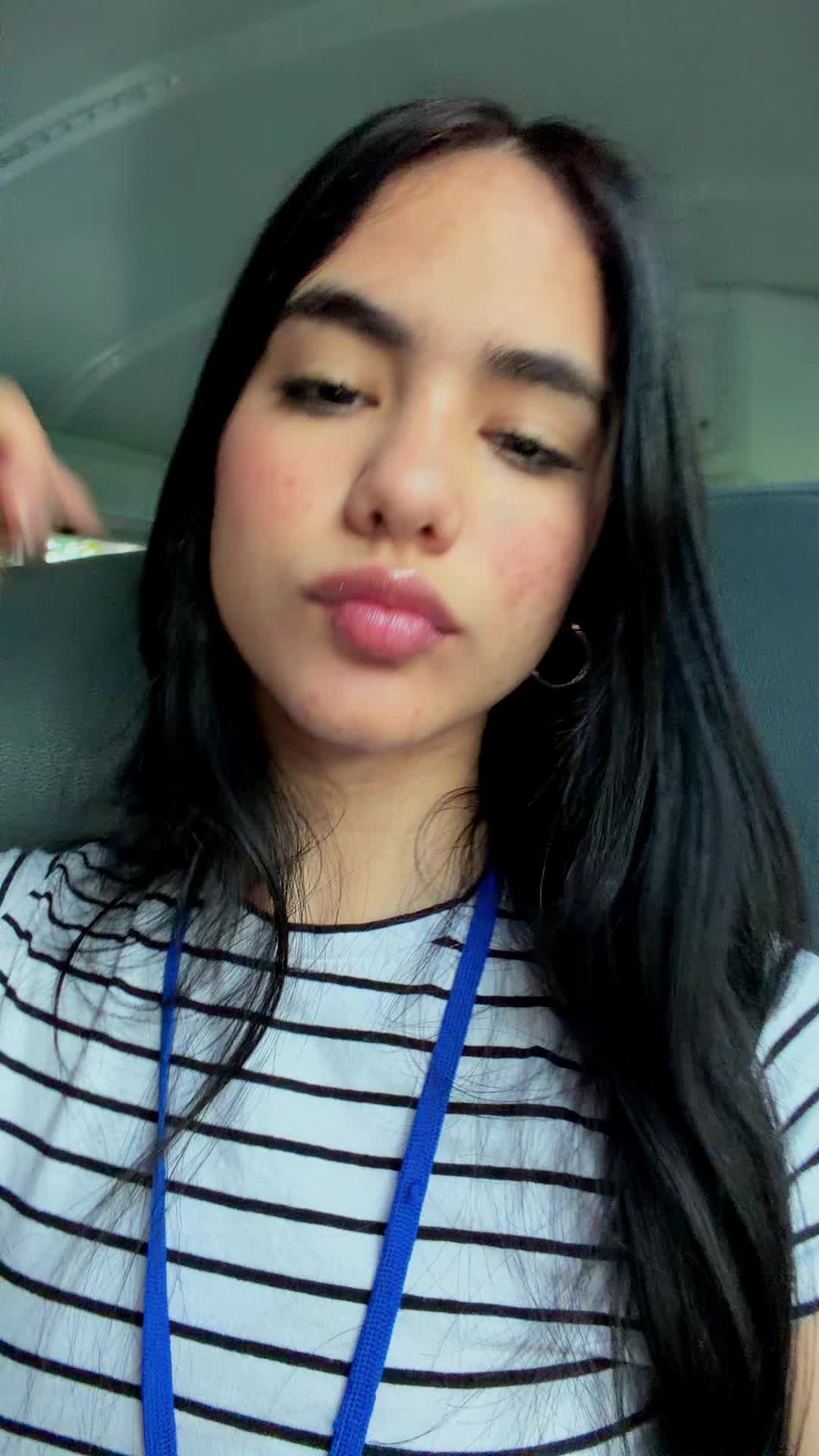 @M_🦦