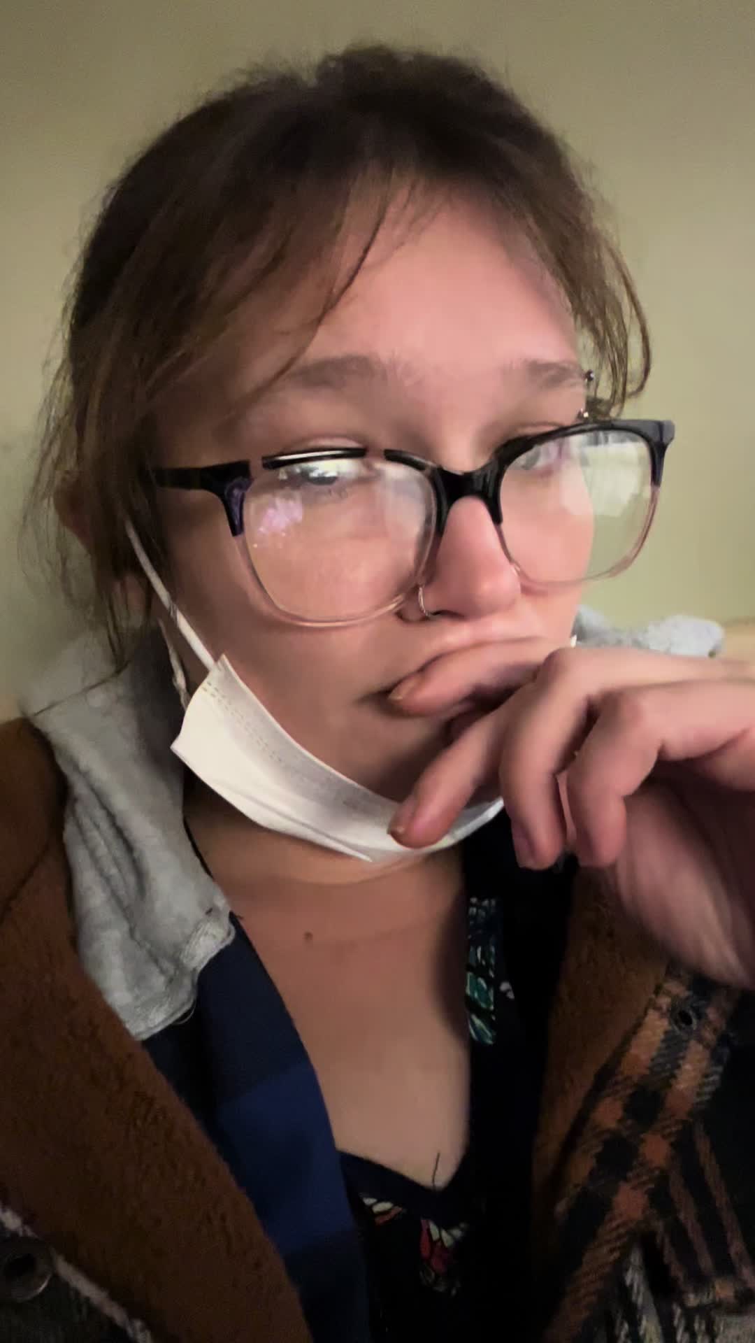 @Unhinged & Healing 🤞