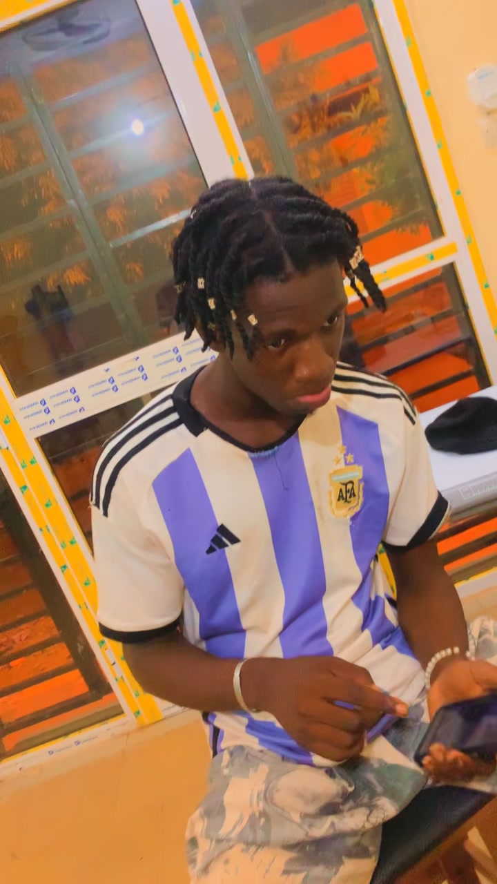 @Vrai djo boy officiel