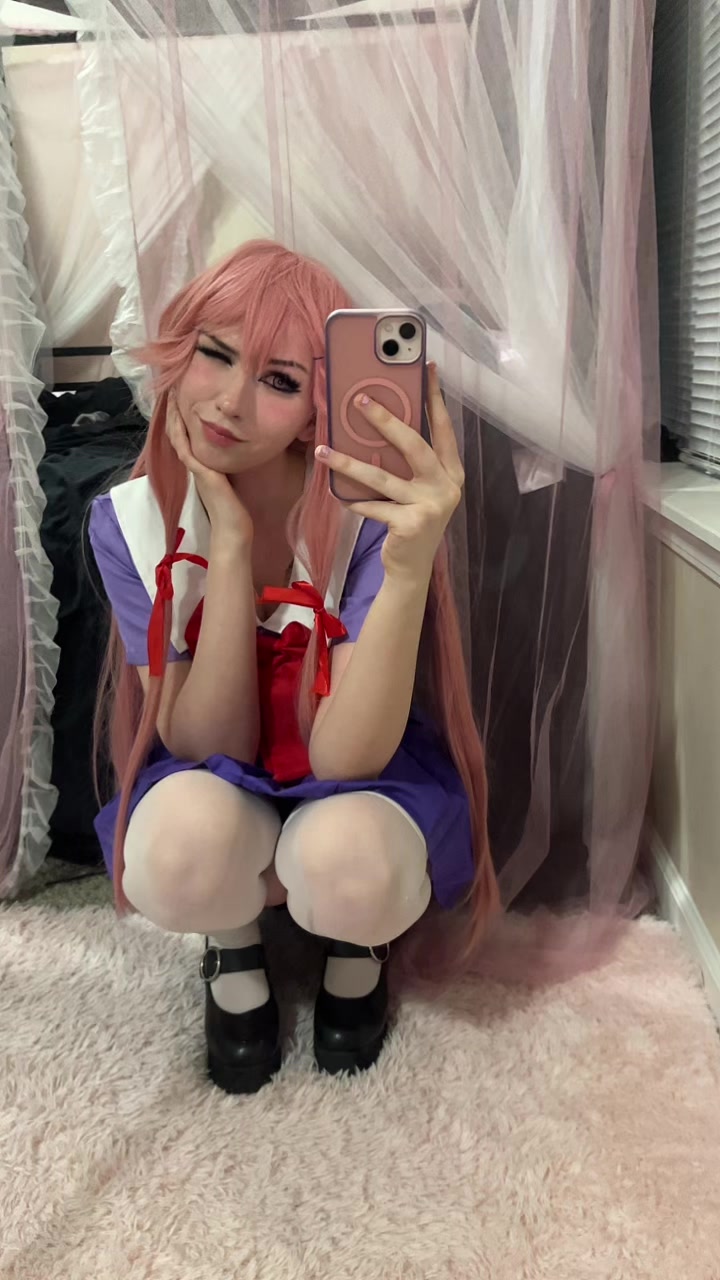 @lili 🧁🪽