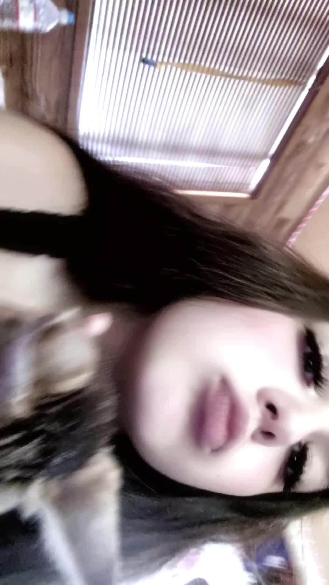 @Lila🛹⚡️⛈️
