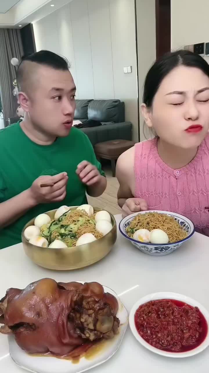 @foodmukbang