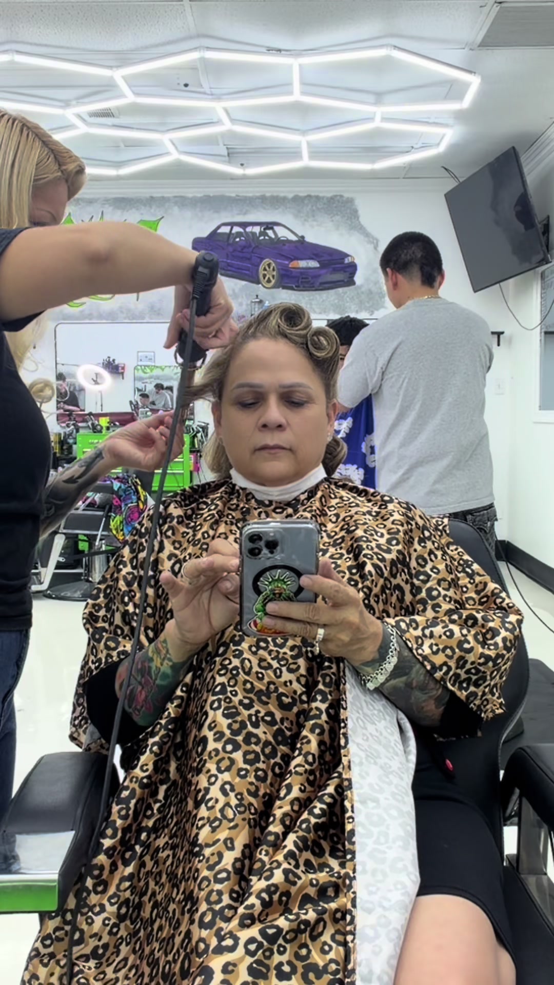 @Daisy The Barber