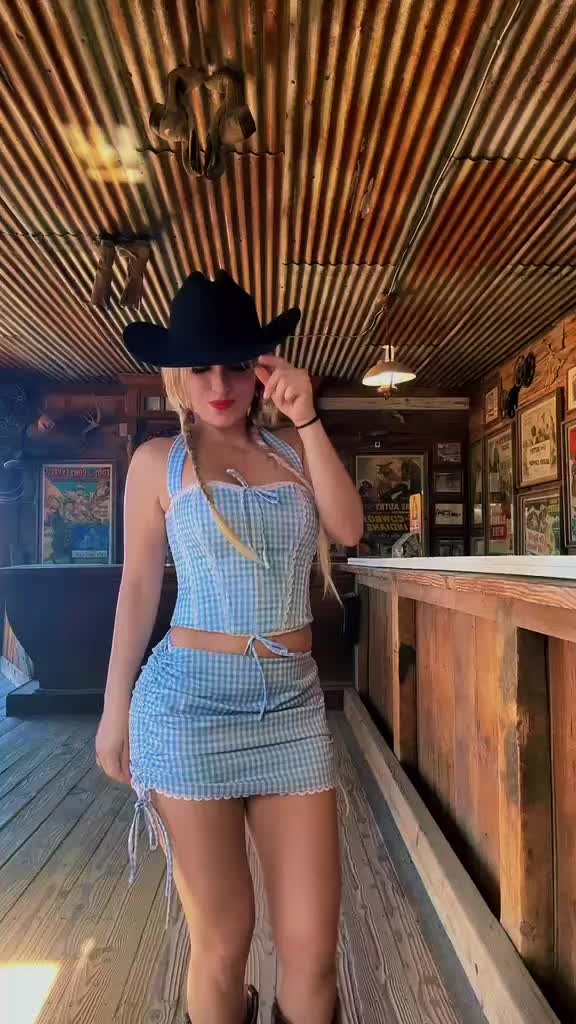 @Jacqueline Alarc&oacute;n 💣💥