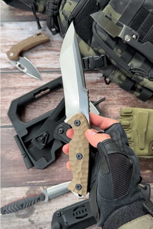 @survival.knives