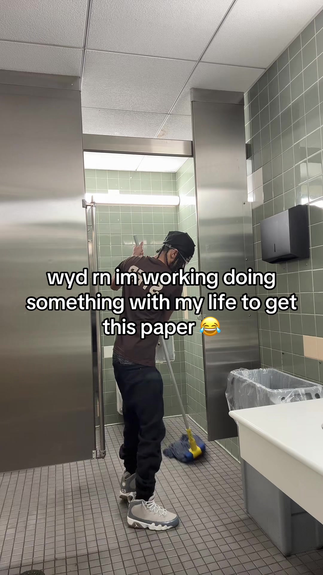 @derekyb
