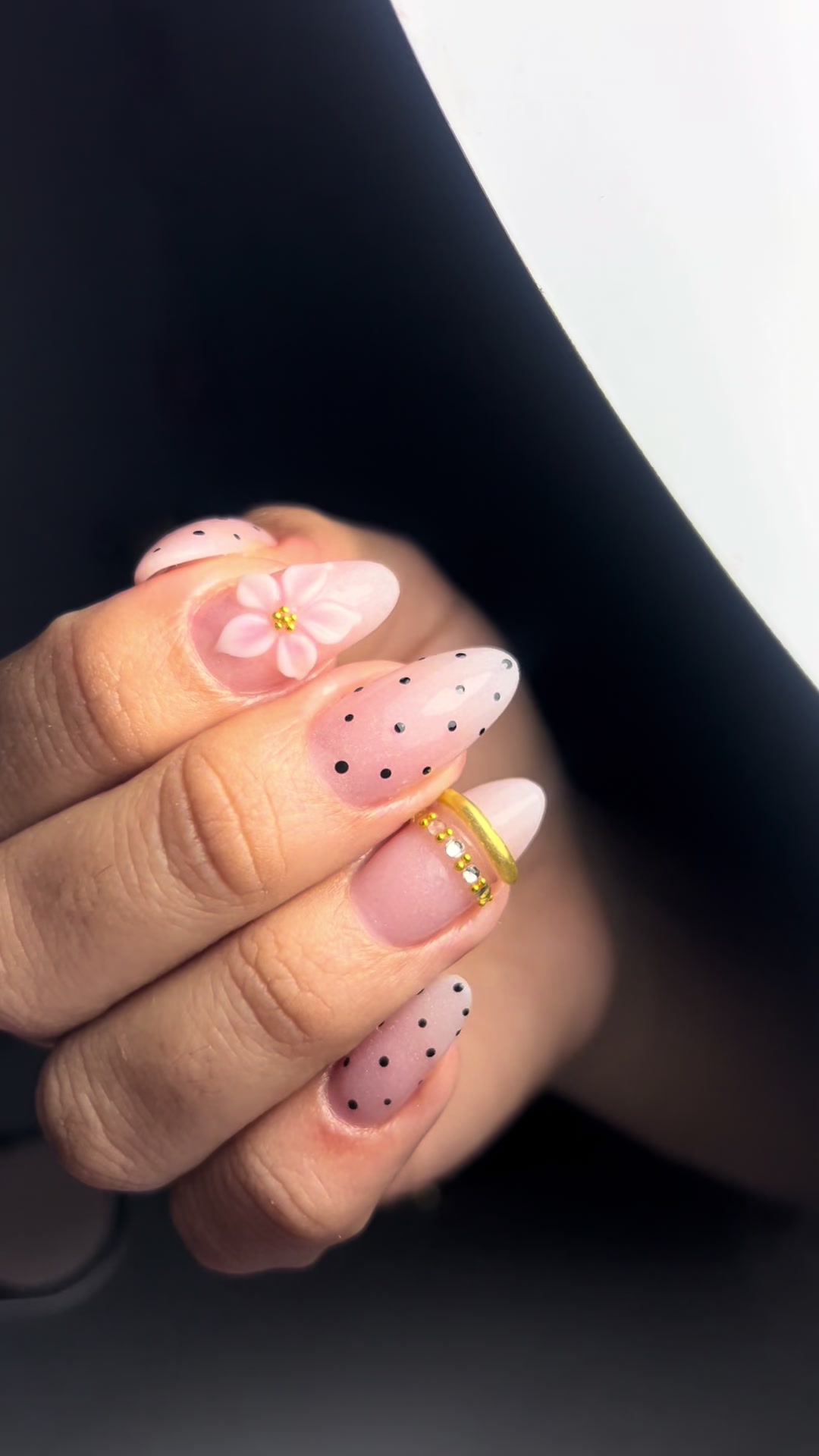 @Nails_Nicolesv