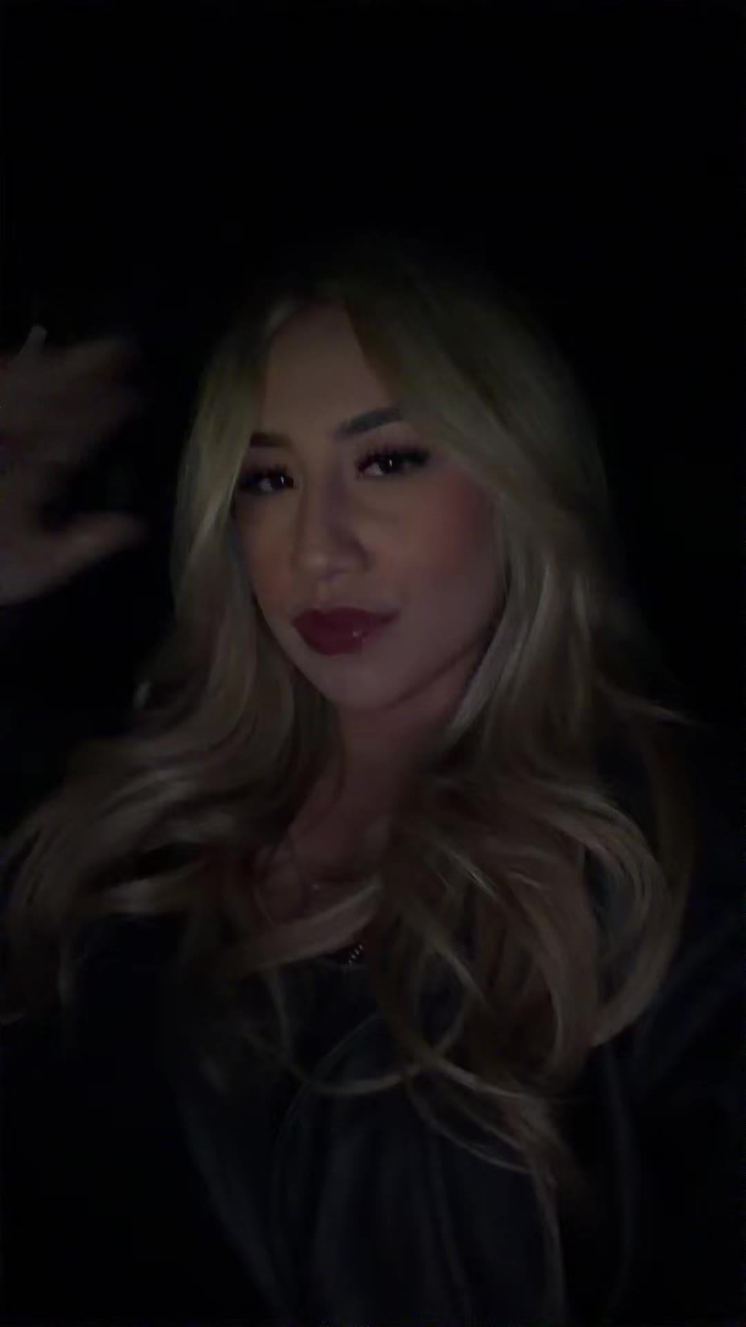@Esther
