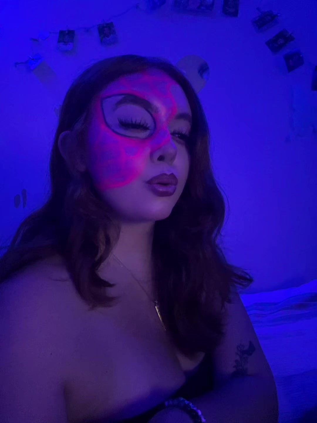 @．𝒿𝓊𝓈𝓈𝒽ℴ𝓇𝓉ℊ𝒾𝓇𝓁