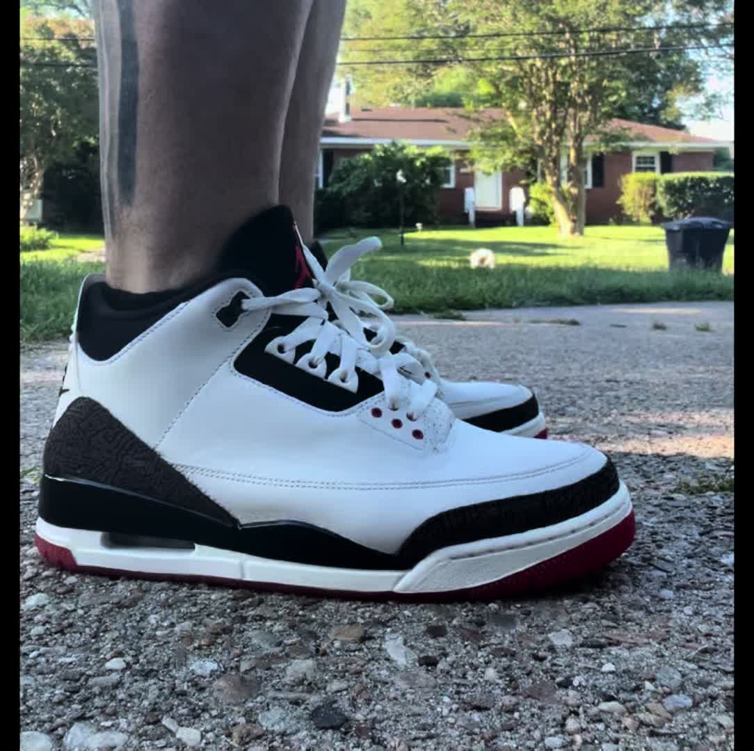 @teewhalessneakers
