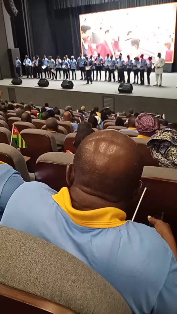 @Akoli Penoukou