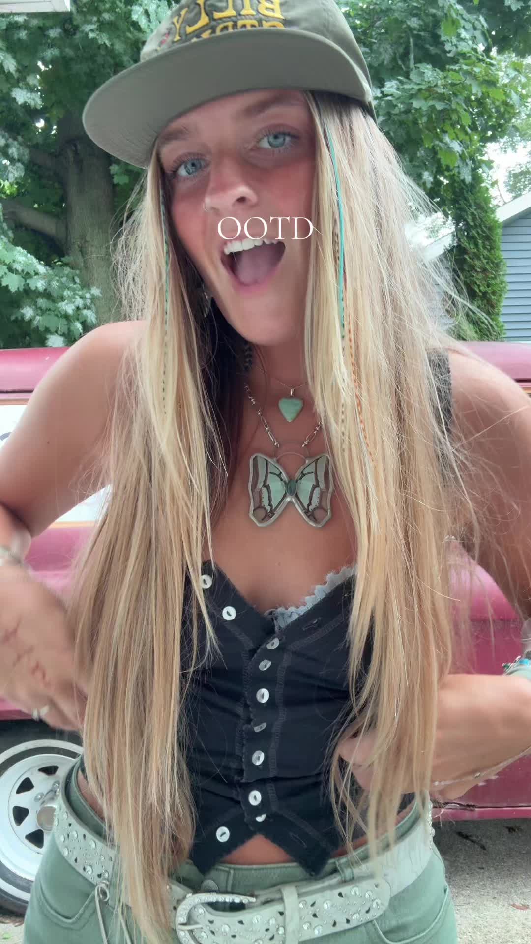 @Em