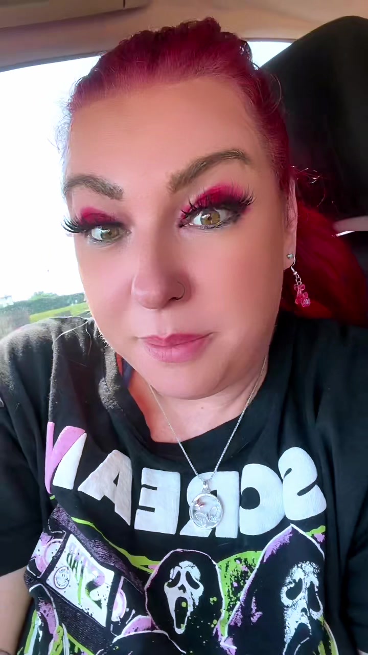 @💣🧨💥 That One Girl859 💣🧨💥