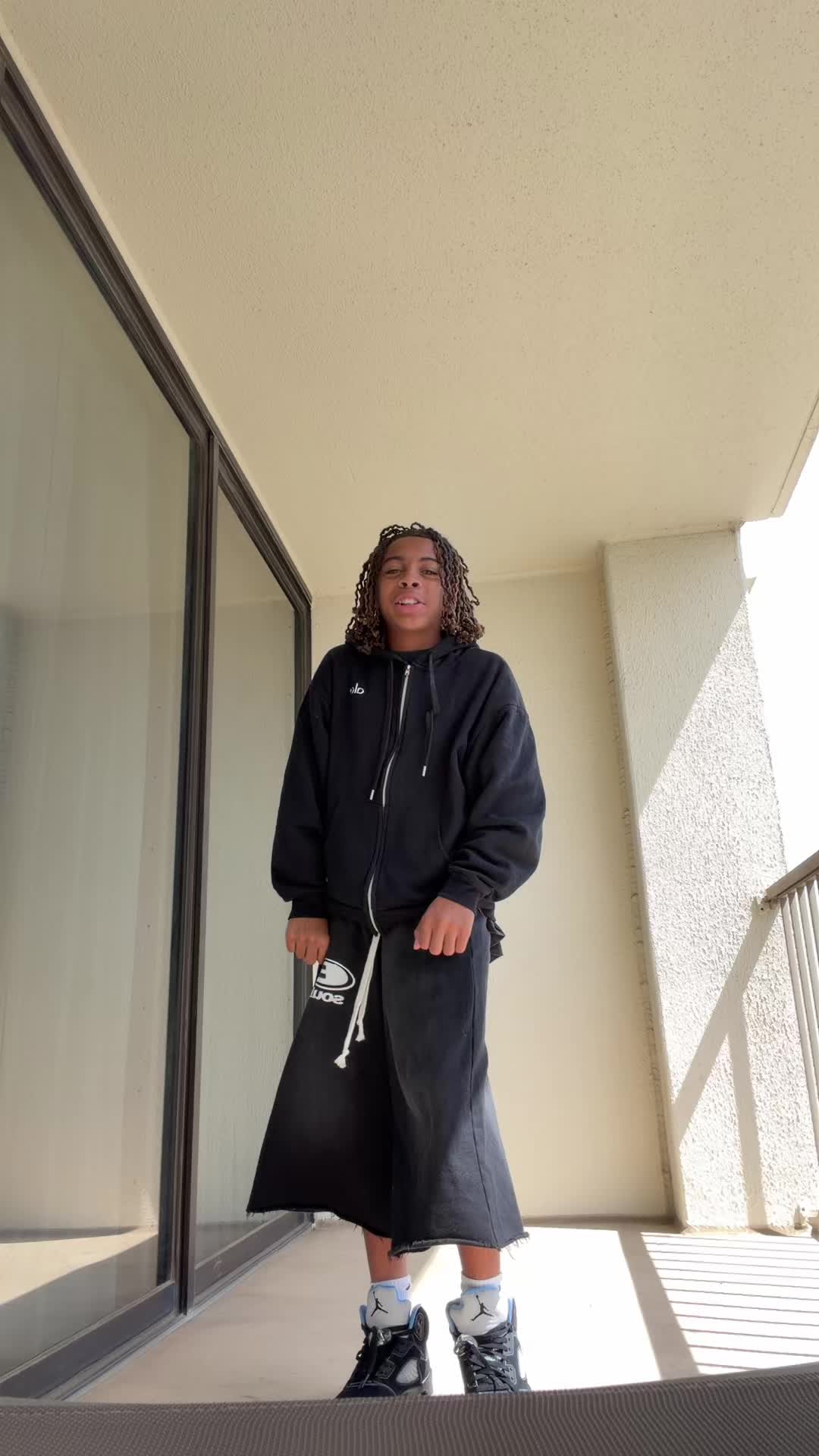 @EliXtorey
