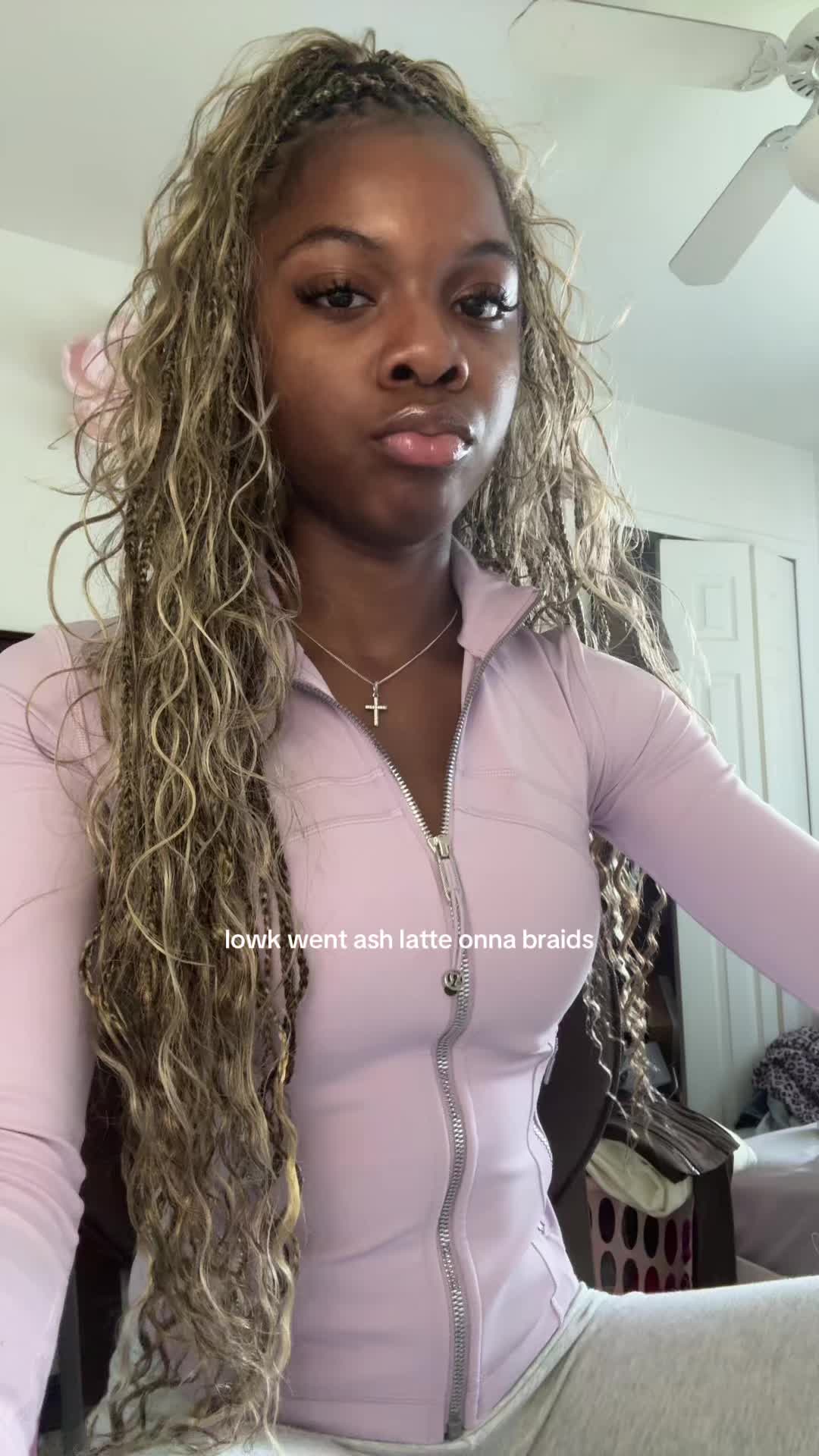 @iyaaa