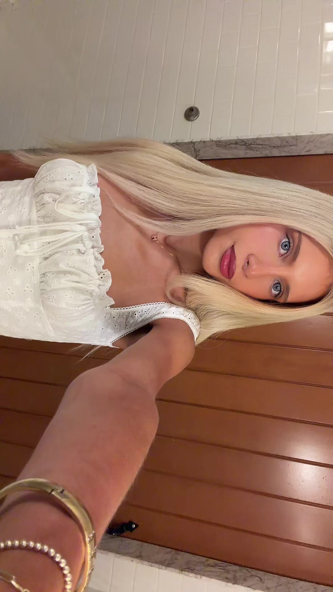 @Jojo