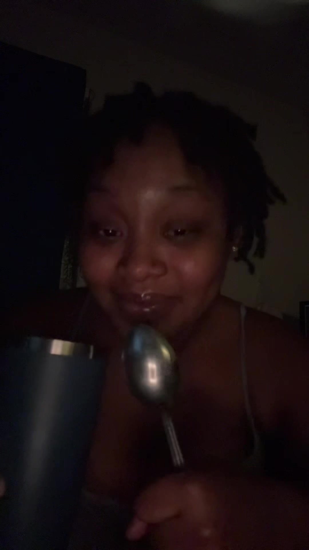 @LovNia_