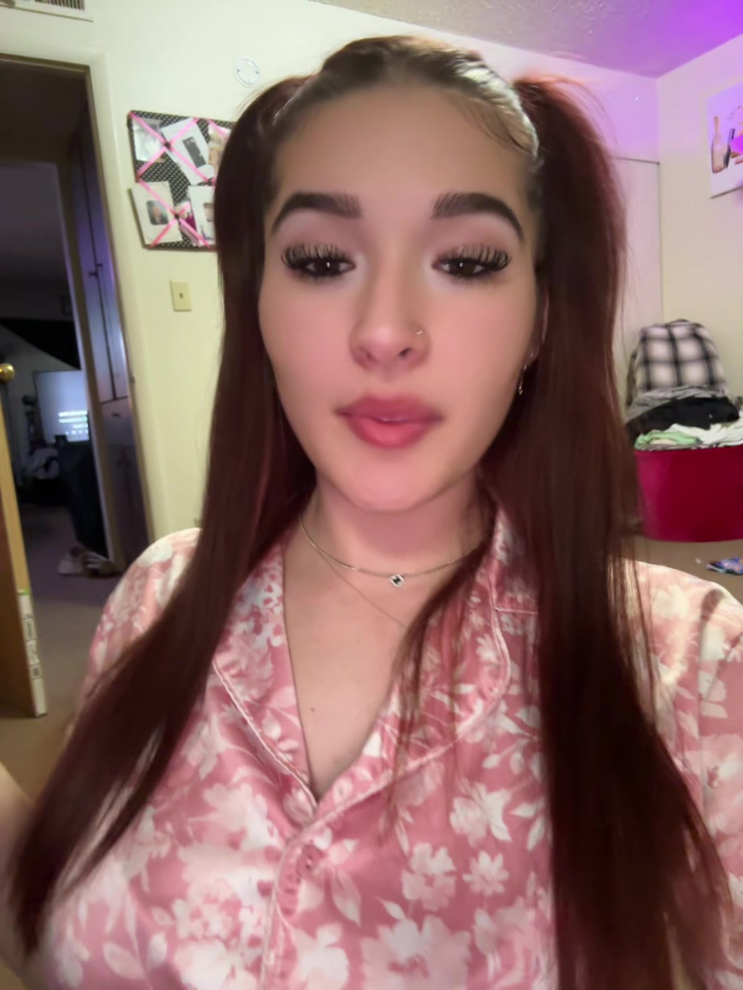 @️